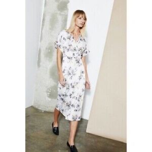 Equipment Femme Tavine Silk Floral Dress